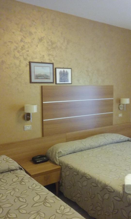 Hotel Prater Cesenatico Eksteriør billede