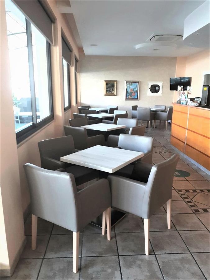 Hotel Prater Cesenatico Eksteriør billede