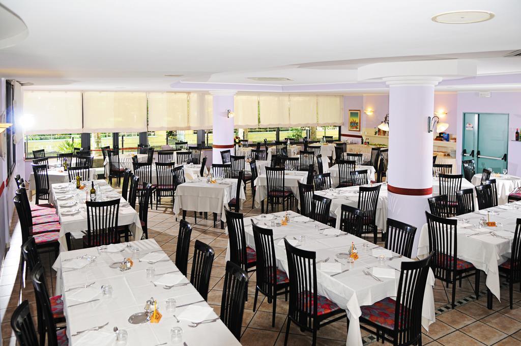 Hotel Prater Cesenatico Eksteriør billede