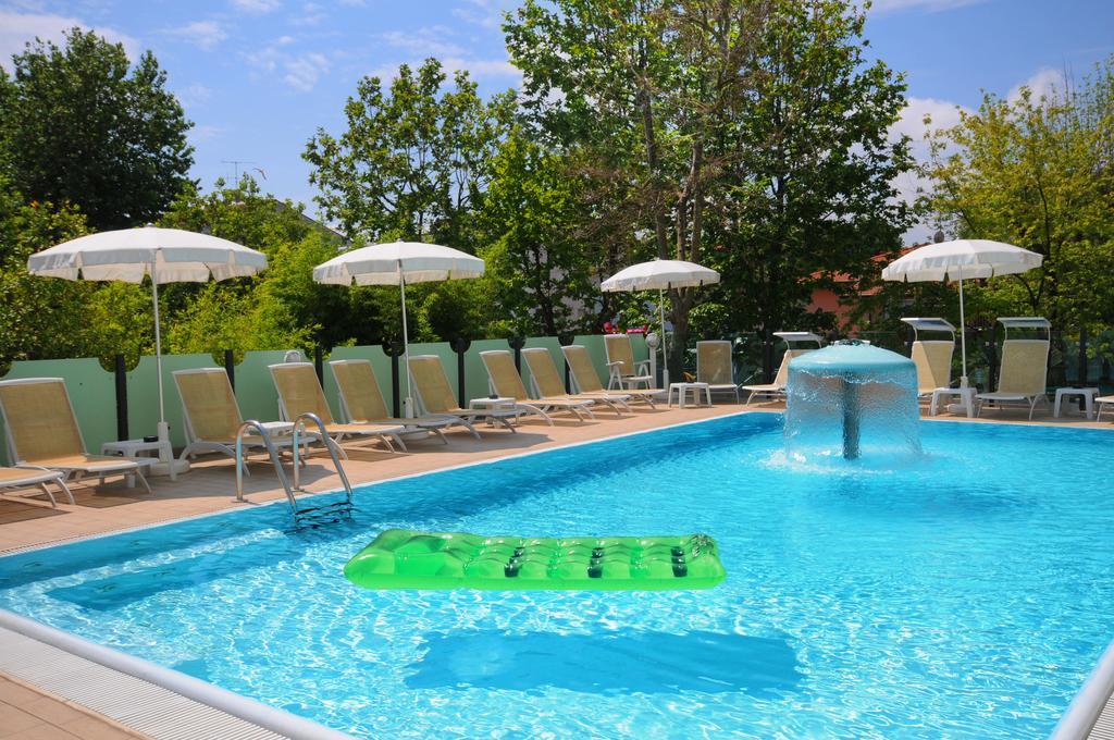 Hotel Prater Cesenatico Eksteriør billede