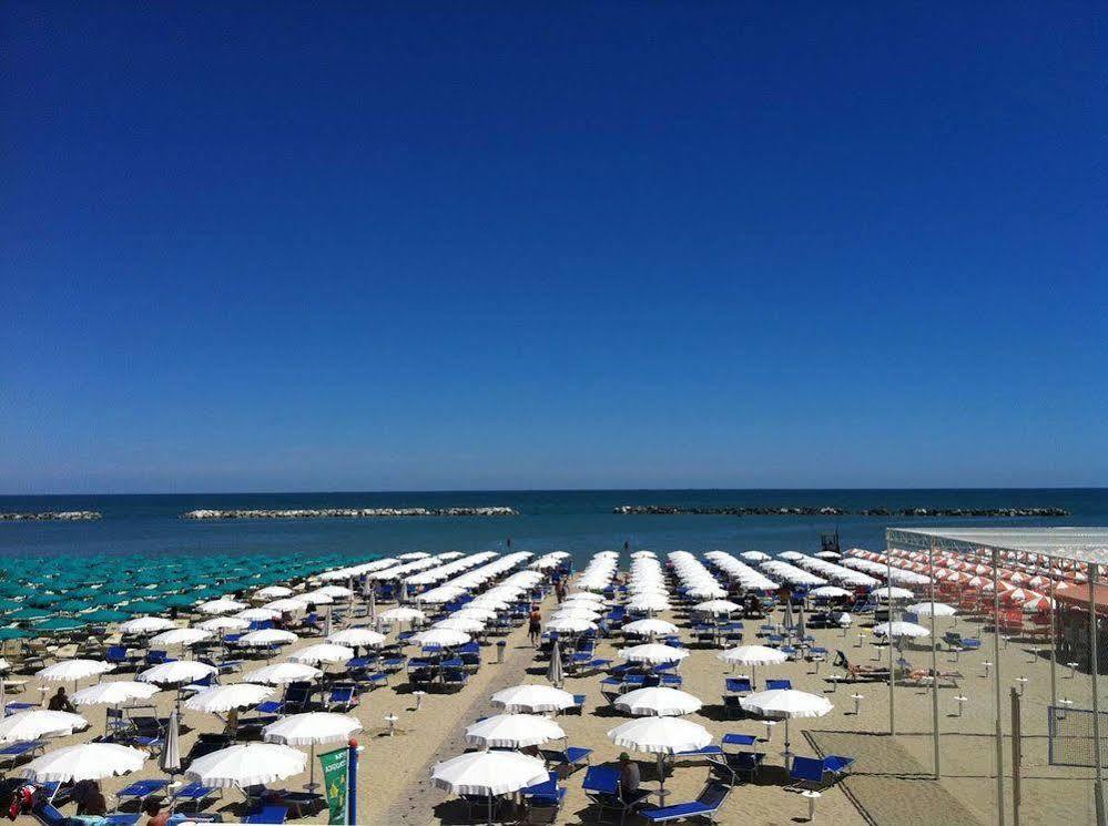 Hotel Prater Cesenatico Eksteriør billede
