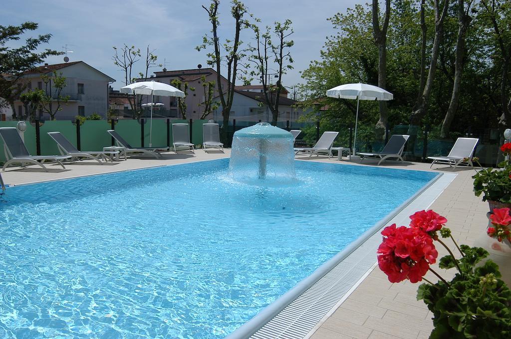 Hotel Prater Cesenatico Eksteriør billede